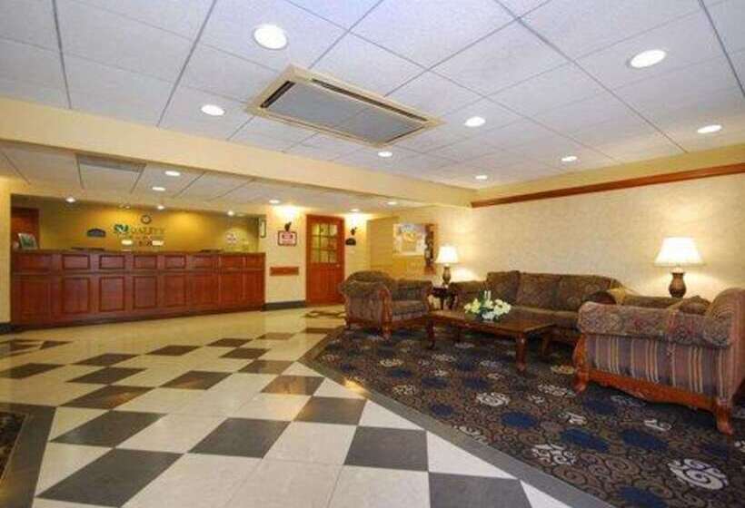 ホテル Quality Inn & Suites