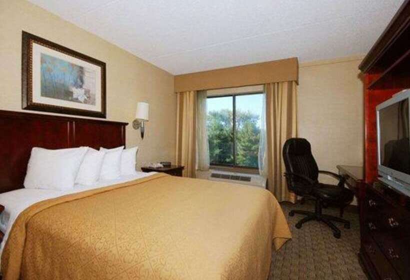 ホテル Quality Inn & Suites