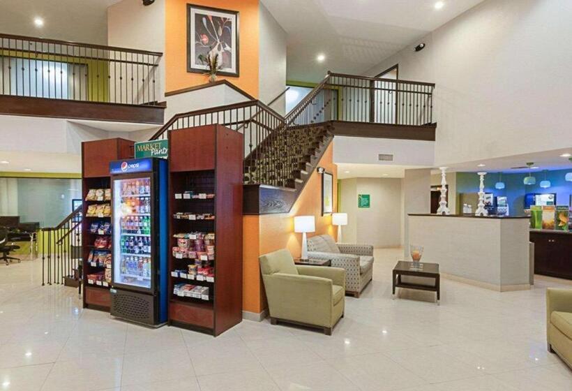 בית מלון כפרי Quality Suites