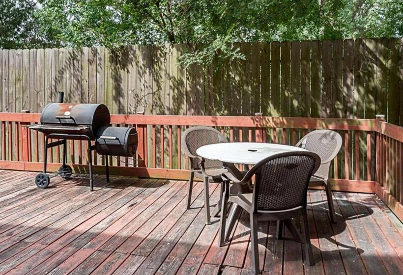 בית מלון כפרי Quality Suites