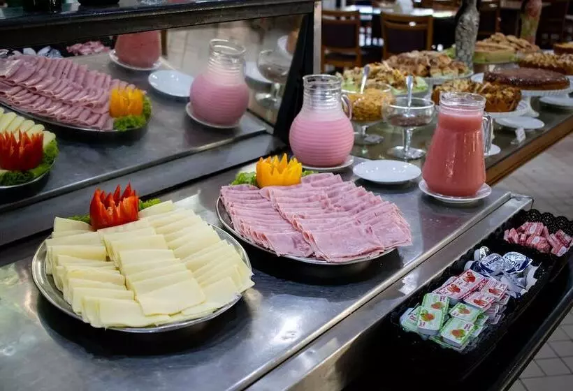 فندق Ramada By Wyndham Porto Seguro Praia