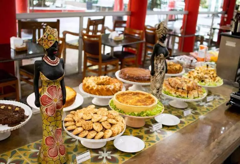 فندق Ramada By Wyndham Porto Seguro Praia