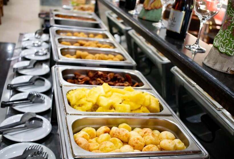 هتل Ramada By Wyndham Porto Seguro Praia