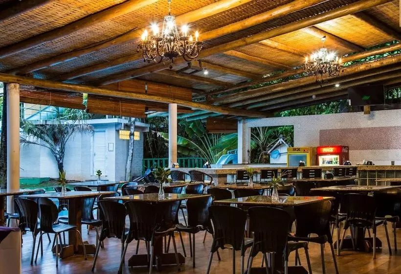 فندق Ramada By Wyndham Porto Seguro Praia