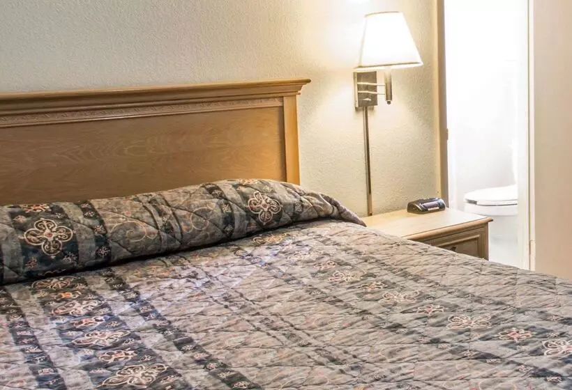 Отель Rodeway Inn Fort Pierce Us Highway 1