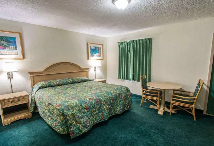 Отель Rodeway Inn Fort Pierce Us Highway 1