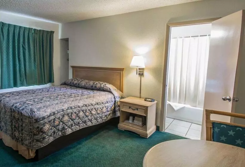 Отель Rodeway Inn Fort Pierce Us Highway 1