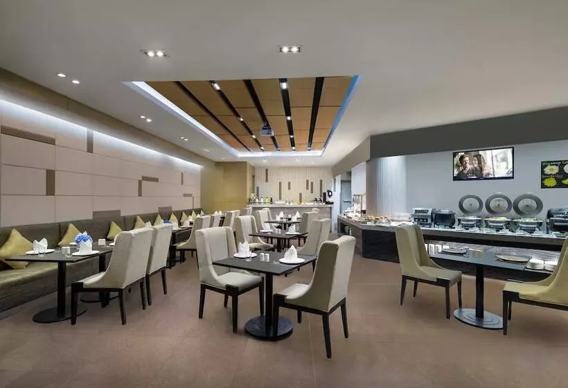 Отель Somerset Emerald City Suzhou