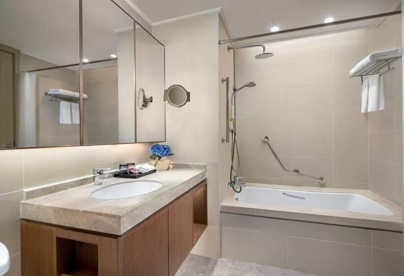 Отель Somerset Emerald City Suzhou