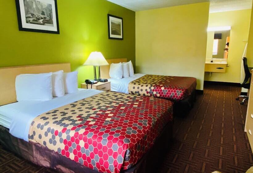 בית מלון כפרי Super 8 By Wyndham Gloucester