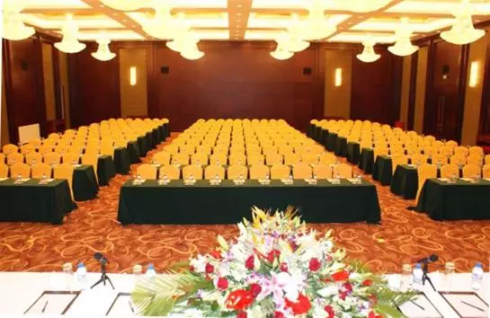 호텔 Yalong International