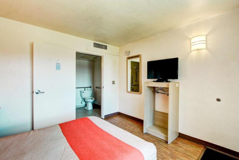 Motel 6 Denver, Co  Airport