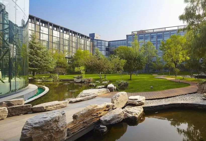 The Lake View Hotel Beijing