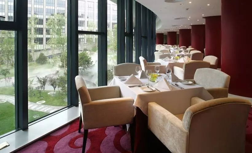 The Lake View Hotel Beijing
