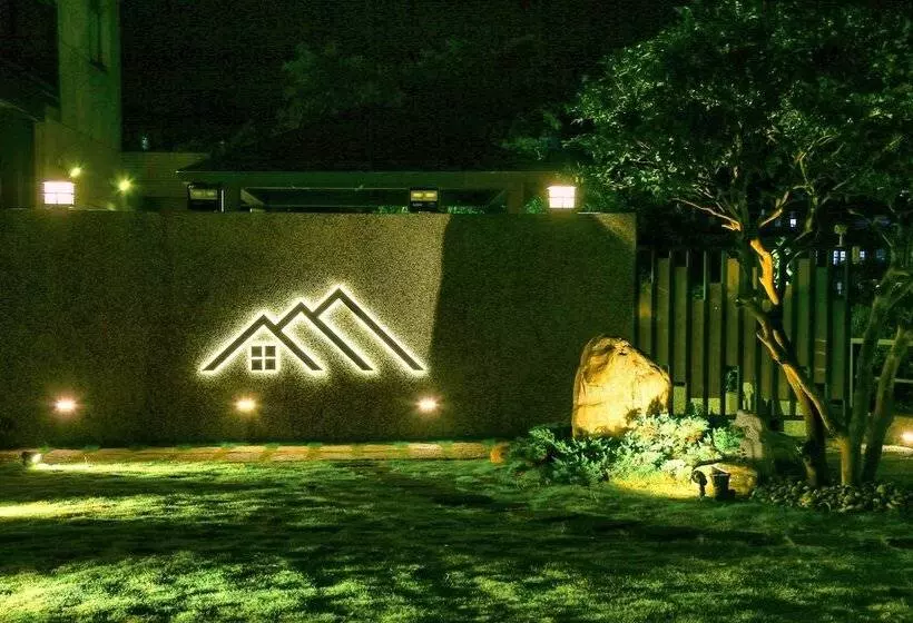 تختخواب و صبحانه Jien Mount Villas