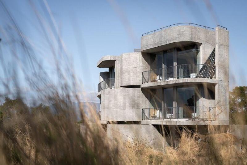 تختخواب و صبحانه Wandering Walls