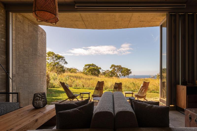 تختخواب و صبحانه Wandering Walls