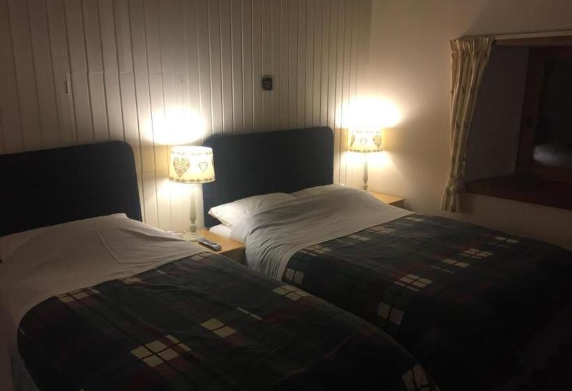 민박 Hillview Cottage