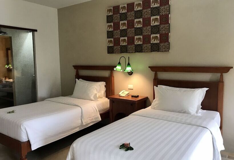 Ao Nang Colors Hotel   Aonang Beach