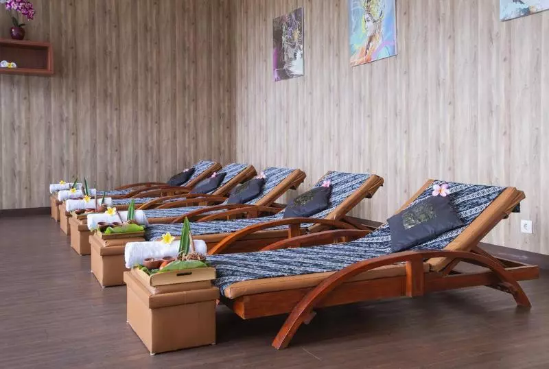 ホテル Aruna Senggigi