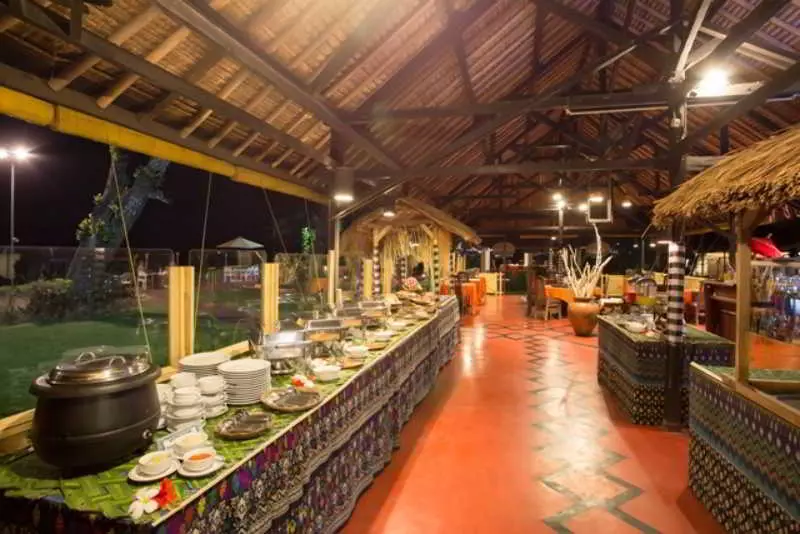 ホテル Aruna Senggigi