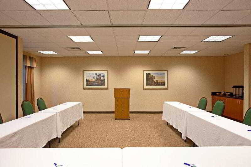 ホテル Best Western Valencia/six Flags Inn & Suites