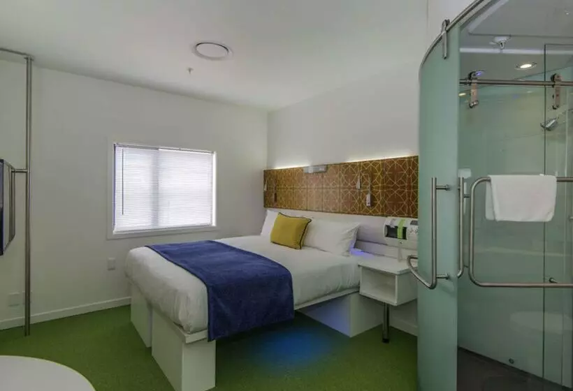 Отель Breakfree On Cashel, An Accor