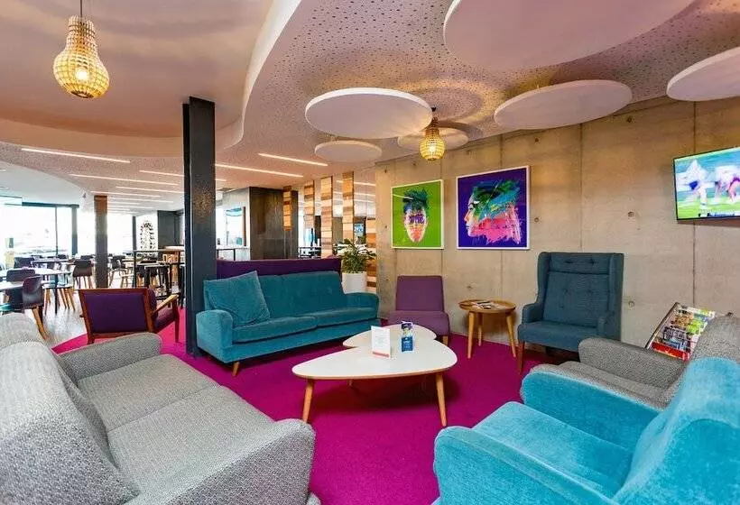 Отель Breakfree On Cashel, An Accor