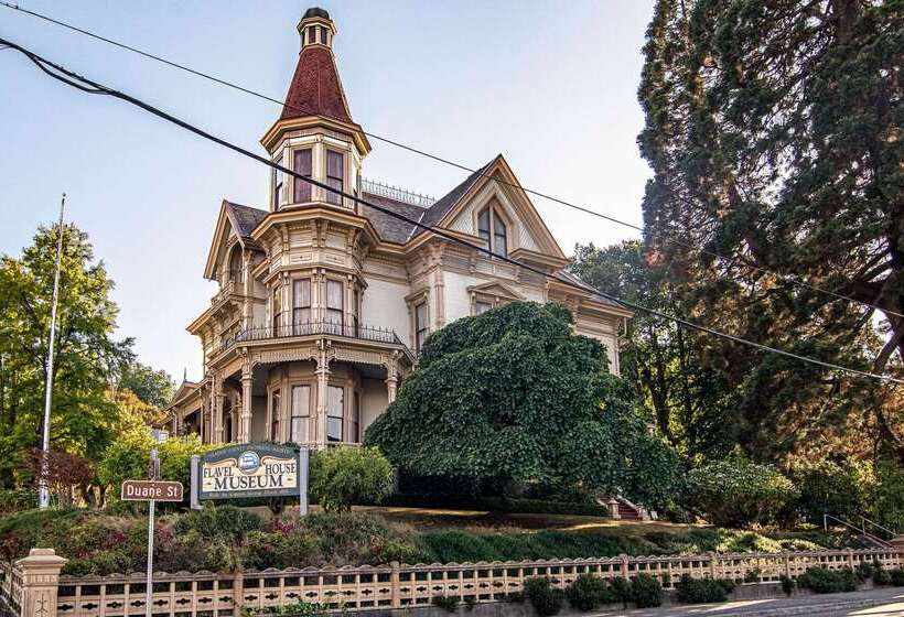 Best Western Columbia River Waterfront Hotel Astoria