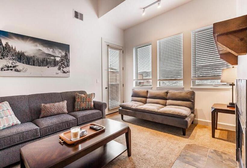 فندق Crestview Condominiums By All Seasons Resort Lodging