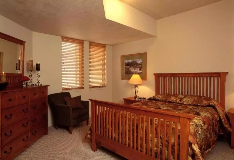 فندق Crestview Condominiums By All Seasons Resort Lodging