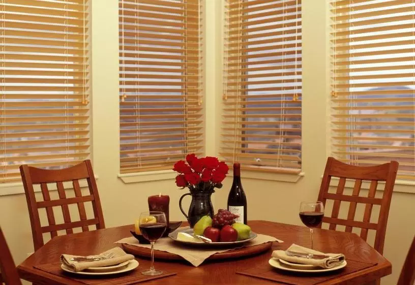 فندق Crestview Condominiums By All Seasons Resort Lodging