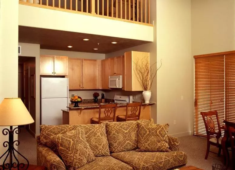 فندق Crestview Condominiums By All Seasons Resort Lodging