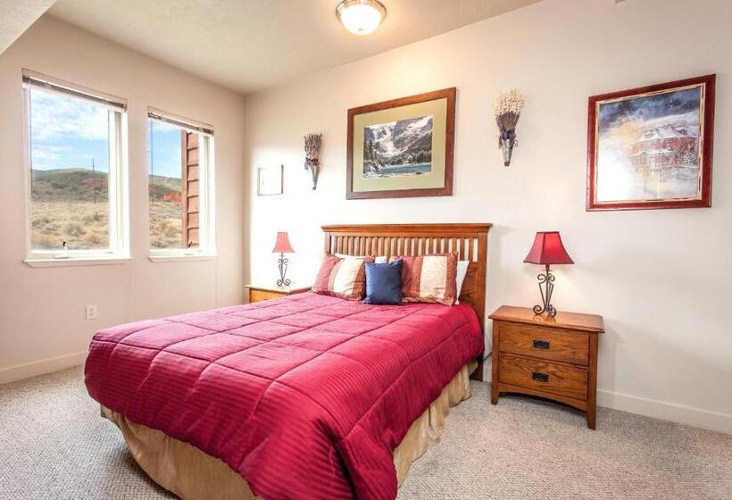 فندق Crestview Condominiums By All Seasons Resort Lodging