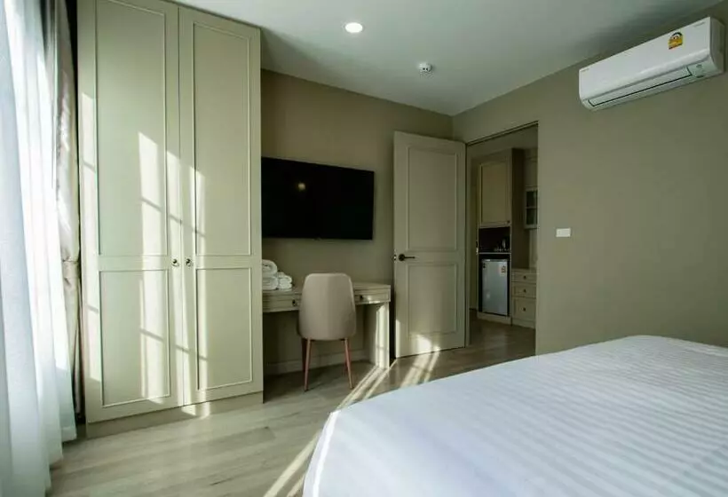 Отель Eurana Boutique