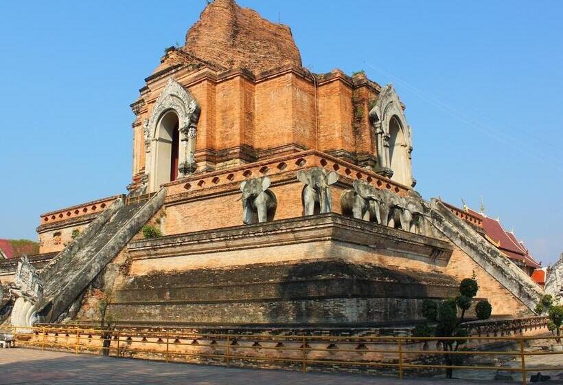 فندق Eurana Boutique