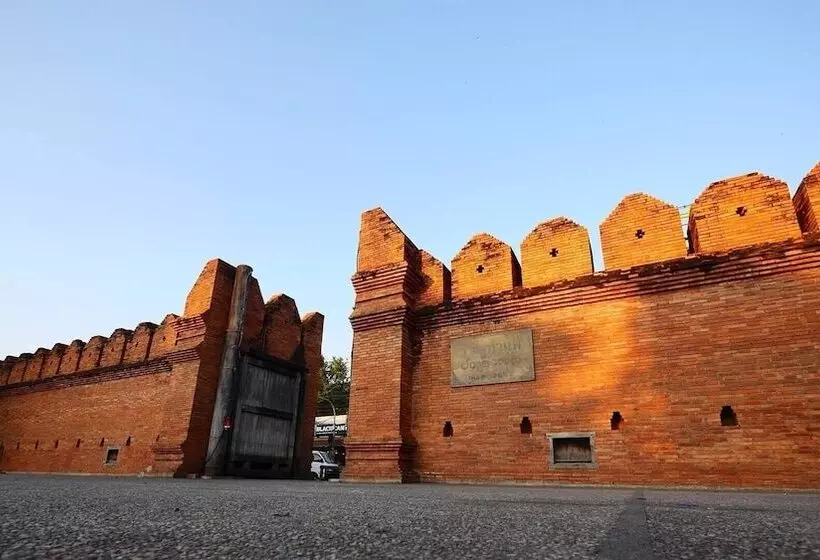 Отель Eurana Boutique