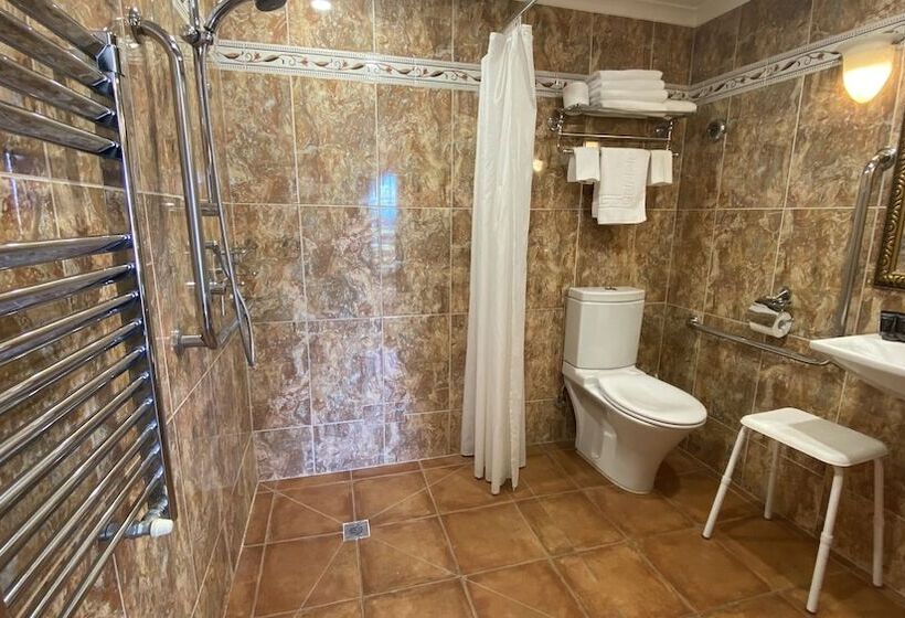 Отель Grand Arden Monaco Nelson