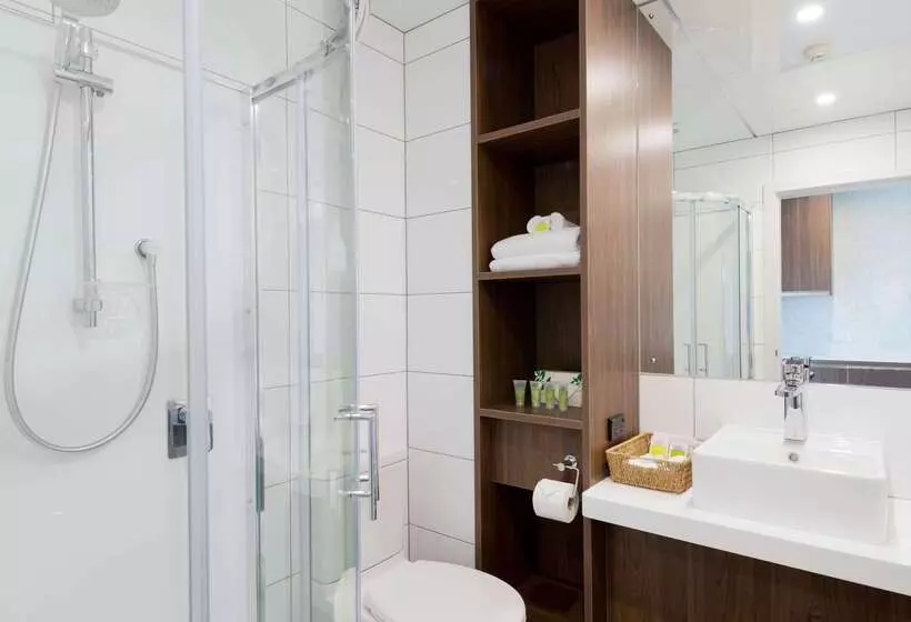 Отель Croydon Lodge