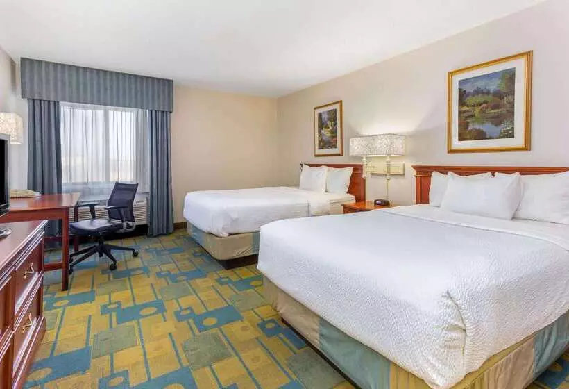 酒店 La Quinta By Wyndham Chicago Gurnee