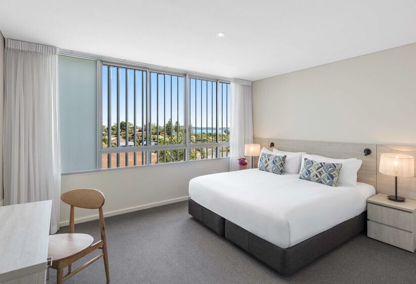 בית מלון כפרי Oaks Nelson Bay Lure Suites