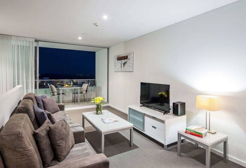 בית מלון כפרי Oaks Nelson Bay Lure Suites