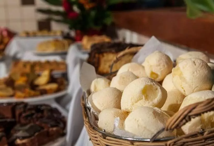 Hotel Pousada Pedra Torta