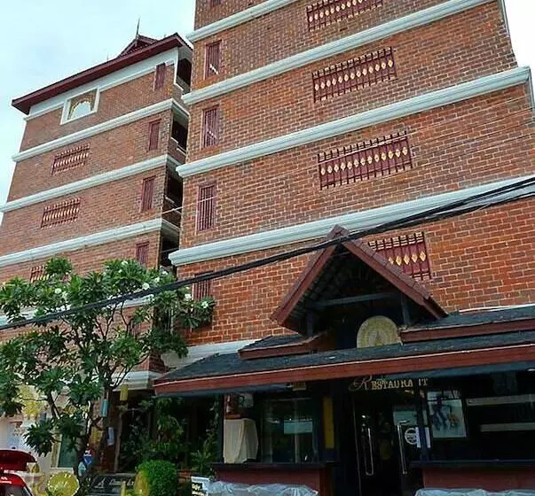 בית מלון כפרי Raming Lodge