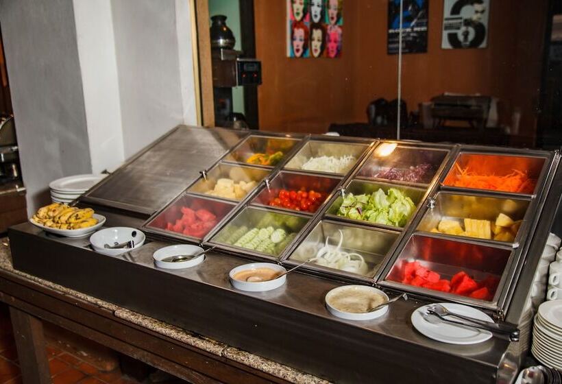 בית מלון כפרי Raming Lodge