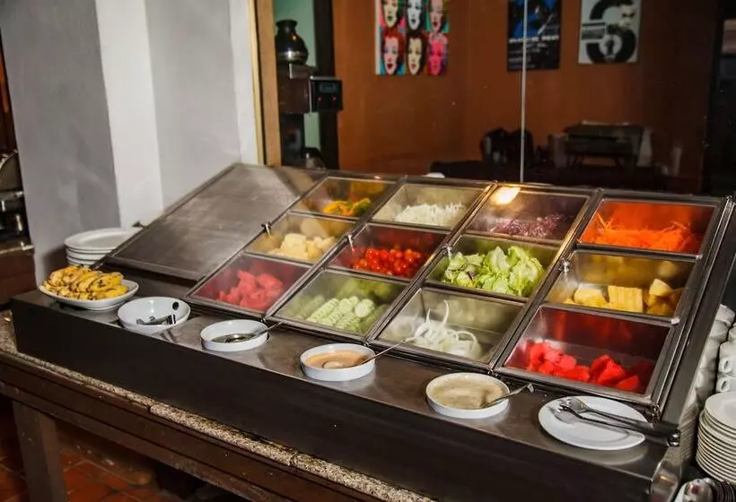 בית מלון כפרי Raming Lodge