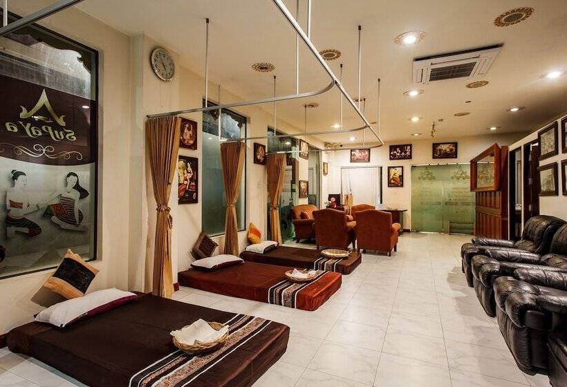 בית מלון כפרי Raming Lodge