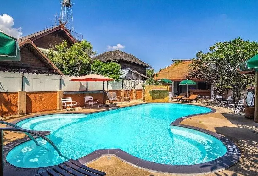 בית מלון כפרי Raming Lodge