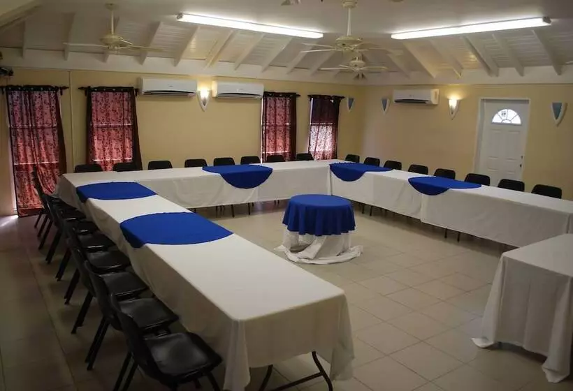 Sugar Bay Club Suites & Hotel