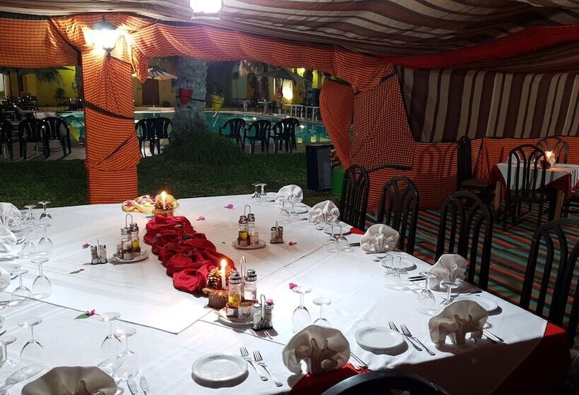 בית מלון כפרי Sun Palm Douz